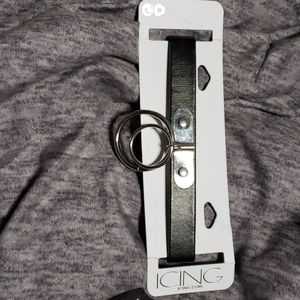 Double O ring choker